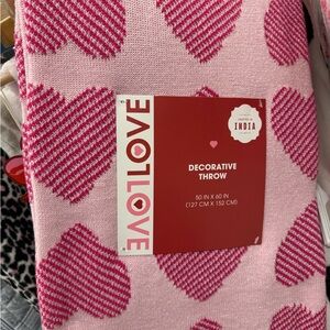 Pink Heart knitted Decorative Throw
